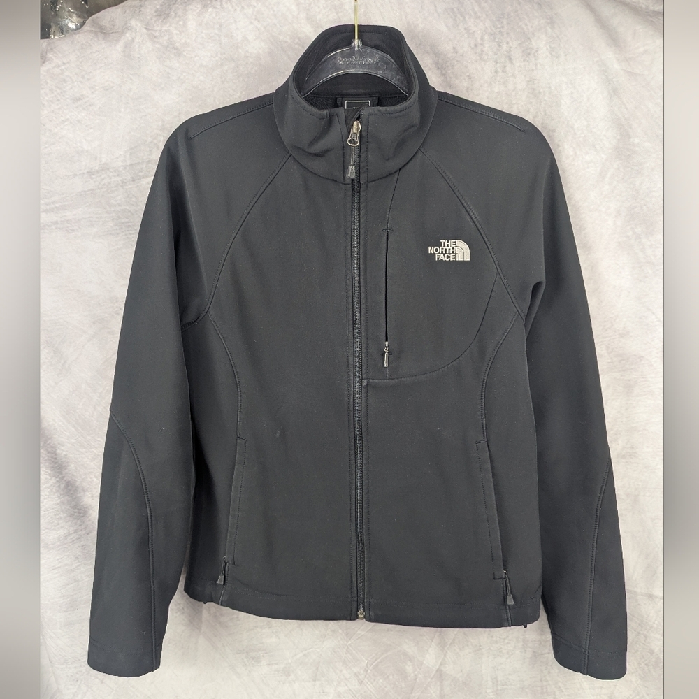 The North Face Medium Softshell Jacket Black